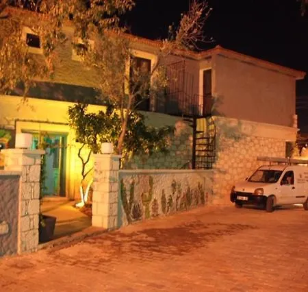 Kolaj Otel ホテル *